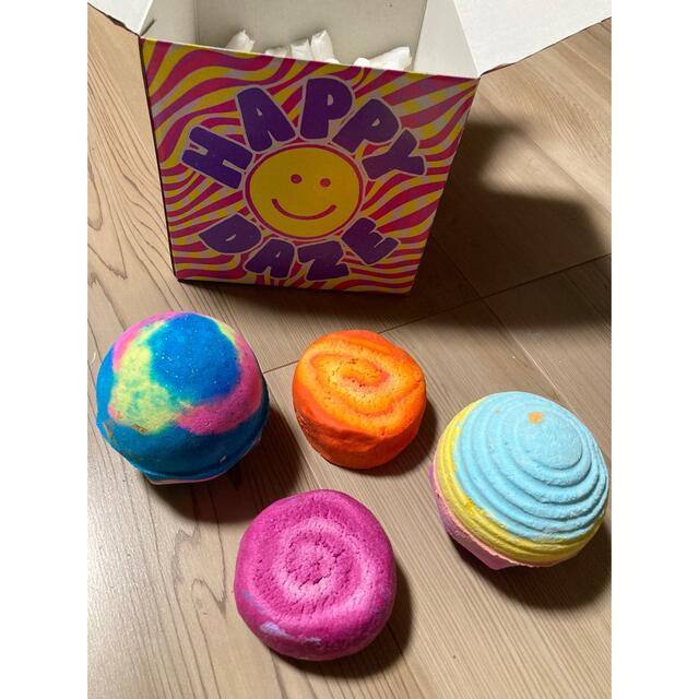 LUSH(ラッシュ)のLUSH  バスボム コスメ/美容のボディケア(入浴剤/バスソルト)の商品写真