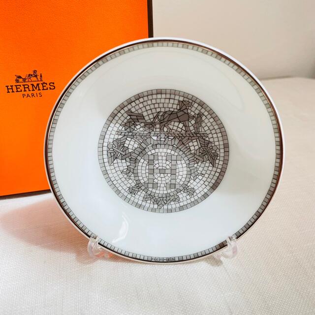 HERMES エルメス モザイク ヴァンキャトル プラチナ 醤油皿 プレート HERMES エルメス モザイク ヴァンキャトル プラチナ 醤油皿 プレート
