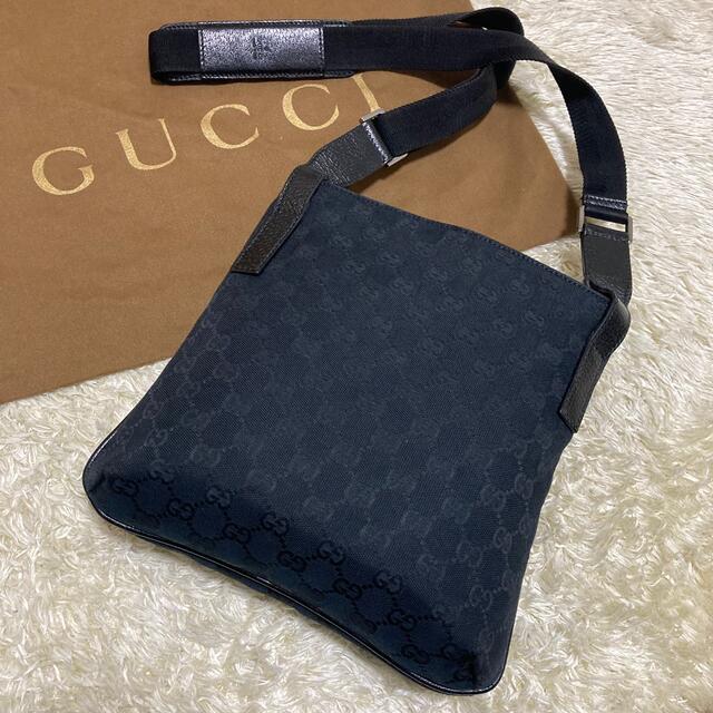 ペットボト Gucci - 美品✨グッチ ショルダーバッグ GGキャンバス 斜め