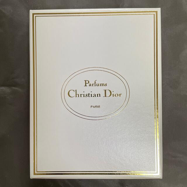 Christian Dior(クリスチャンディオール)のずん子様専用❣️Christian Dior ソープ＆タオル セット  コスメ/美容のボディケア(ボディソープ/石鹸)の商品写真