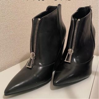 ザラ(ZARA)の【値下げ中】ZARA ブーツ(ブーツ)