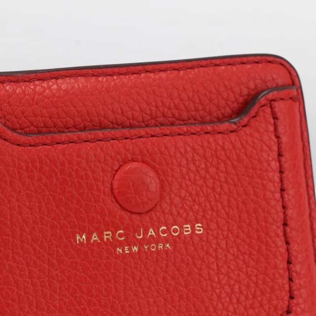 MARC JACOBS(マークジェイコブス)の【新品】マークジェイコブス エンパイア シティ ミニ ウォレット レッド レディースのファッション小物(財布)の商品写真