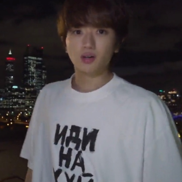 saintvêtement (saintv・tement)(サンベットモン)のNissy 西島隆弘　着用　にっしー　ヴェトモン　VETEMENTS  メンズのトップス(Tシャツ/カットソー(半袖/袖なし))の商品写真