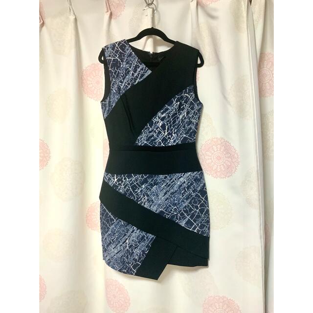 BCBGMAXAZRIA(ビーシービージーマックスアズリア)のBCBGMAXAZRIA Dalia Asymmetric Dress 0 レディースのワンピース(ひざ丈ワンピース)の商品写真