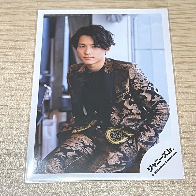 SixTONES - 松村北斗 ジャニーズJr.ロゴ 公式写真【12】の通販 SixTONES - 松村北斗 ジャニーズJr.ロゴ 公式写真【12】の通販