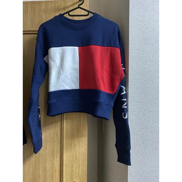 TOMMY(トミー)のトミージーンズ　トレーナースウェット レディースのトップス(トレーナー/スウェット)の商品写真