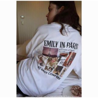 エピヌ(épine)の《Emily in Paris×épine》French big tee(Tシャツ(半袖/袖なし))