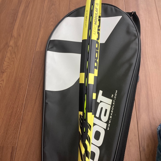 Babolat(バボラ)のバボラ  ピュアアエロ　G2 国内正規品 スポーツ/アウトドアのテニス(ラケット)の商品写真