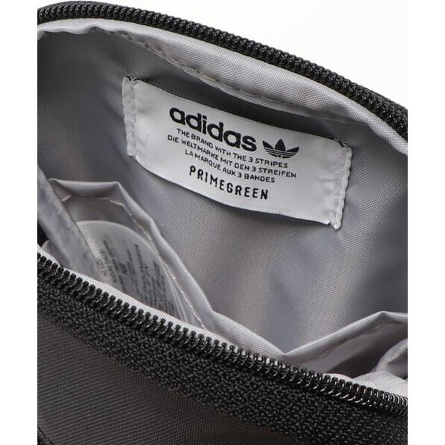 adidas(アディダス)のらんまま様専用 レディースのバッグ(ショルダーバッグ)の商品写真