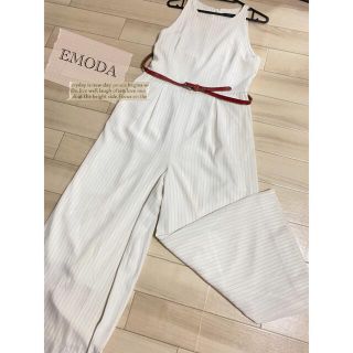 エモダ(EMODA)のEMODA 白 ホワイト オールインワン パンツ(オールインワン)