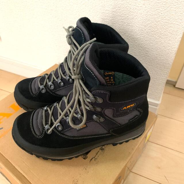 Begin掲載 AKU トレッキングシューズ 登山靴 24.0cm - 登山用品