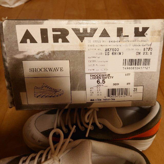 AIRWALK(エアウォーク)の【新品未使用】エアウォーク スニーカー AIR WALK SHOCKWAVE レディースの靴/シューズ(スニーカー)の商品写真