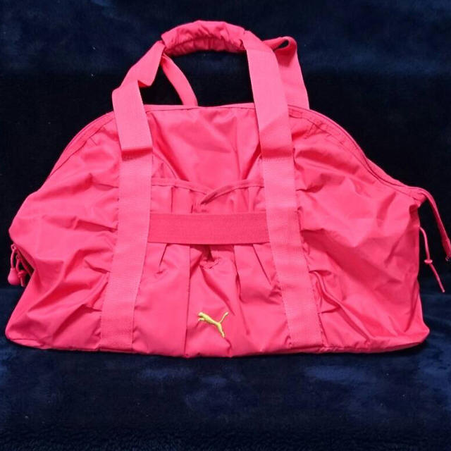 PUMA(プーマ)のわらっち様専用 レディースのバッグ(ショルダーバッグ)の商品写真