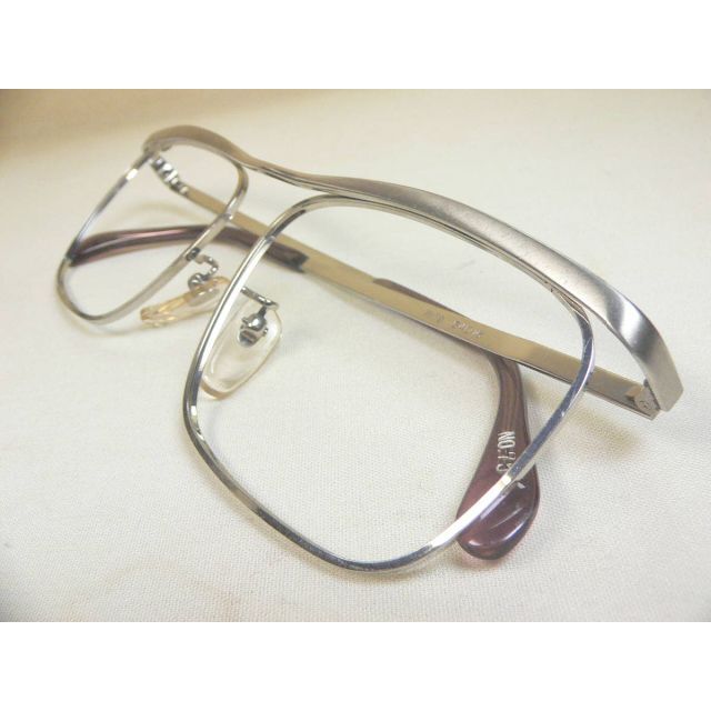 ファッション小物◎ サンプラチナ製 ヴィンテージ 眼鏡 フレーム 54ミリ カールトンデザイン