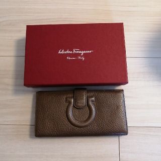 サルヴァトーレフェラガモ(Salvatore Ferragamo)のALISさん専用☆Salvatore Ferragamo　ガンチーニ　長財布(財布)