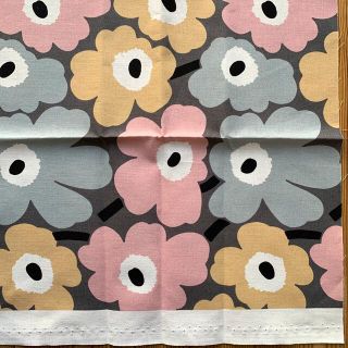 マリメッコ(marimekko)のmarimekko マリメッコ ミニウニッコ　グレー＆ピンク  72×30(生地/糸)