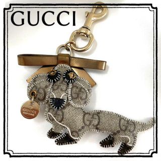 グッチ(Gucci)の✨【gucci】グッチ　キーホルダー　グッチョリ　ドック　　ダックスフンド　希少(キーホルダー)