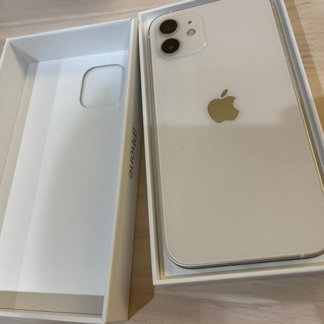 最初の iPhone - ホワイト 64GB 12 iPhone スマートフォン本体 最初の iPhone - ホワイト 64GB 12 iPhone スマートフォン本体