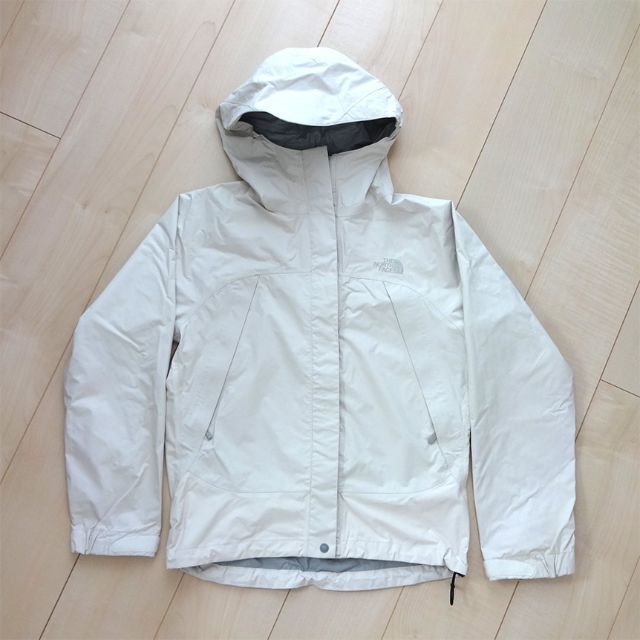 THE NORTH FACE(ザノースフェイス)のノースフェイス　ドットショットジャケット レディース　S レディースのジャケット/アウター(ナイロンジャケット)の商品写真