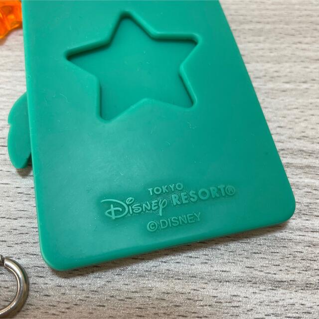 Disney(ディズニー)のグーフィー とマックスのパスケース レディースのファッション小物(パスケース/IDカードホルダー)の商品写真