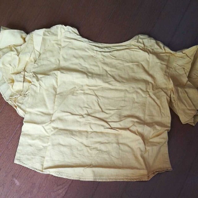 GU(ジーユー)のGU　半袖トップス レディースのトップス(Tシャツ(半袖/袖なし))の商品写真