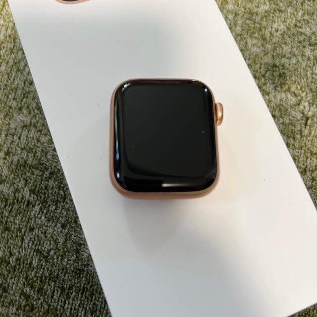 Apple Watch(アップルウォッチ)のAPPLE WATCH SE 40 GOAL SL 2021 A2351  スマホ/家電/カメラのスマートフォン/携帯電話(その他)の商品写真