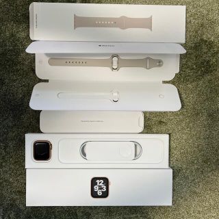 アップルウォッチ(Apple Watch)のAPPLE WATCH SE 40 GOAL SL 2021 A2351 (その他)