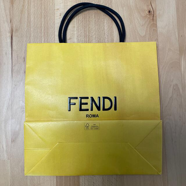 FENDI(フェンディ)のフェンディ　ショップ袋　リボン付き レディースのバッグ(ショップ袋)の商品写真