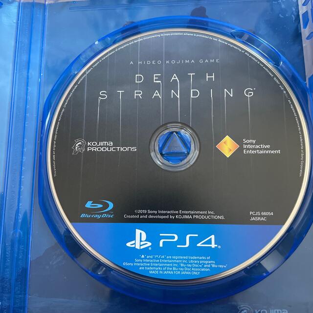 PlayStation4(プレイステーション4)のDEATH STRANDING（デス・ストランディング） PS4 エンタメ/ホビーのゲームソフト/ゲーム機本体(家庭用ゲームソフト)の商品写真