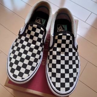 ヴァンズ(VANS)の【美品used】VANSスリッポン白×黒(スニーカー)