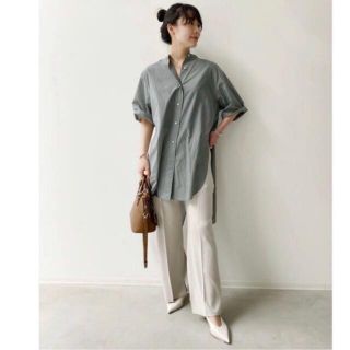 アパルトモンドゥーズィエムクラス(L'Appartement DEUXIEME CLASSE)のハーヴェル スタジオN/C Back Slit Shirt アパルトモン(シャツ/ブラウス(半袖/袖なし))