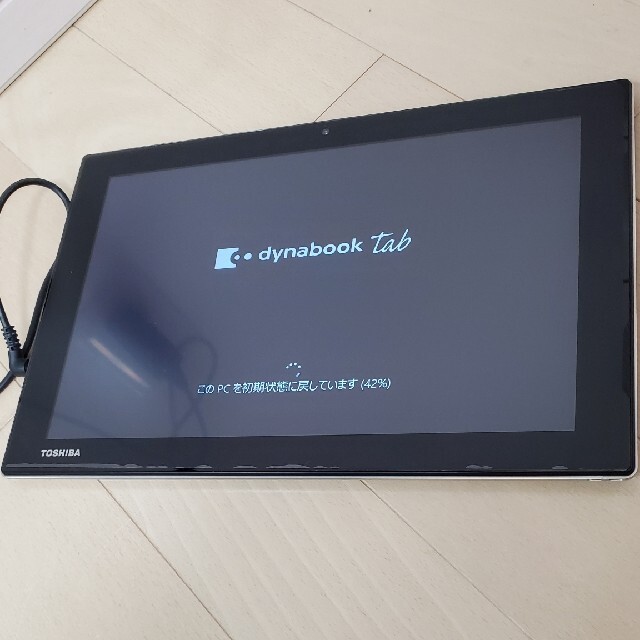 東芝(トウシバ)のTOSHIBA dynabook tab s80 中古です スマホ/家電/カメラのPC/タブレット(タブレット)の商品写真