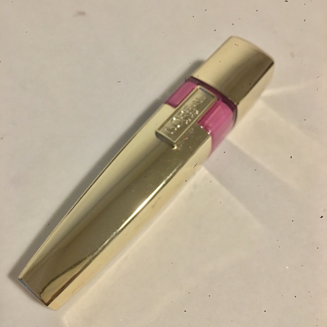 L'Oreal Paris(ロレアルパリ)のVanilla様専用 ロレアル パリ 口紅 コスメ/美容のベースメイク/化粧品(リップグロス)の商品写真