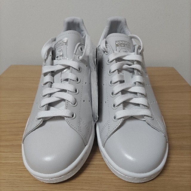 スニーカー【新品】アディダス スタンスミス限定グレーStan Smith23.5