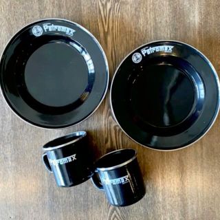 ペトロマックス(Petromax)のPetromax ペトロマックス エナメルプレート2枚、エナメルマグ2個 食器(食器)