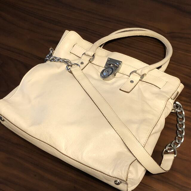 Michael Kors(マイケルコース)の【最終処分価格】MICHAELKORS カデナ付2way本革ショルダーバッグ  レディースのバッグ(ショルダーバッグ)の商品写真