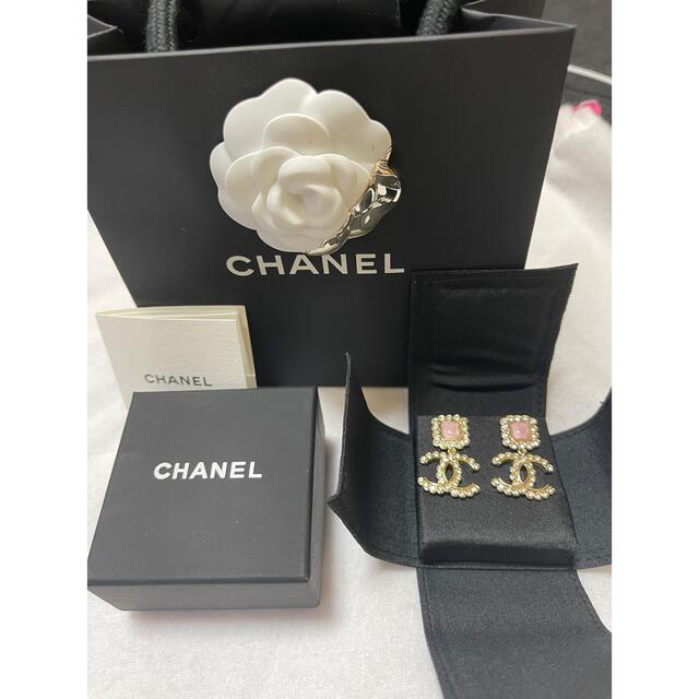 CHANEL(シャネル)のま〜ちゃん様ご専用🌸CHANEL♡ピアス正規❤️ レディースのアクセサリー(ピアス)の商品写真