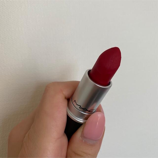 MAC(マック)のMAC リップ707 RUBY WOO コスメ/美容のベースメイク/化粧品(口紅)の商品写真