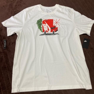 ナイキ(NIKE)の【海外購入】NIKE Tシャツ　XXL(Tシャツ/カットソー(半袖/袖なし))