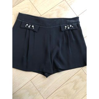 ザラ(ZARA)の美品♫ ZARA ビジュー　ショートパンツ (ショートパンツ)