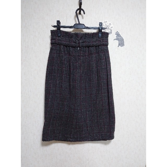 INGNI(イング)の【M】共ベルト付チェック柄ナロー （グレーチェック） レディースのスカート(ひざ丈スカート)の商品写真