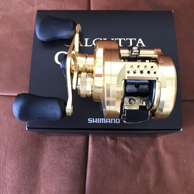 SHIMANO - 【新品未使用】シマノ 22カルカッタコンクエスト SHIMANO - 【新品未使用】シマノ 22カルカッタコンクエスト