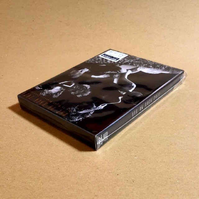 ONE OK ROCK （初回生産限定盤） Blu-ray【先着購入特典付き】 エンタメ/ホビーのDVD/ブルーレイ(ミュージック)の商品写真
