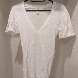 アメリカンアパレル(American Apparel)の【最終価格】American apparel ディープ Vネック Tシャツ　白(Tシャツ/カットソー(半袖/袖なし))