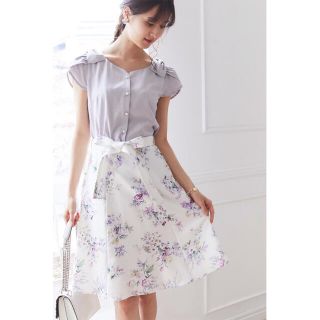 トッコ(tocco)のtocco closet 花柄スカート　sayaさんコラボ(ひざ丈スカート)