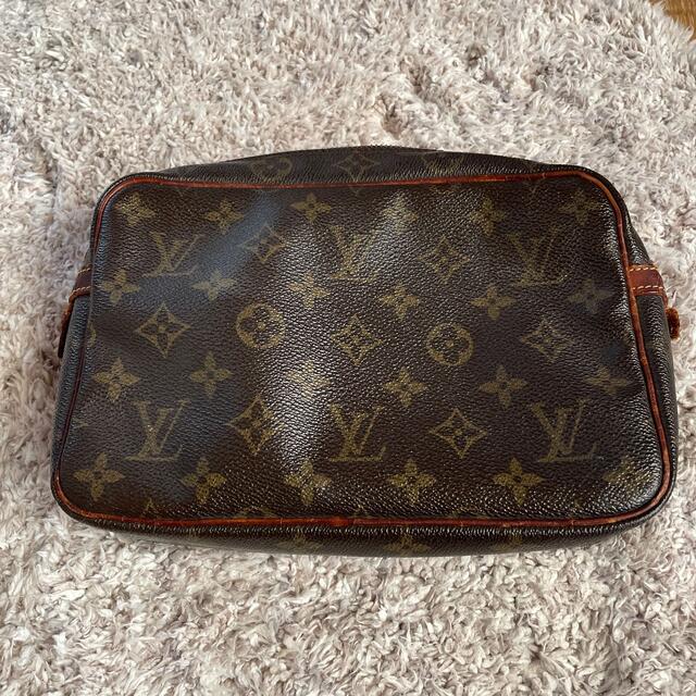 VUITTON セカンドバッグ