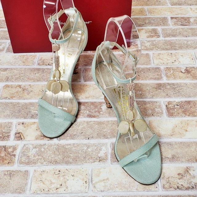 Salvatore Ferragamo - フェラガモ ☆ コルクヒール ストラップ Salvatore Ferragamo - フェラガモ ☆ コルクヒール ストラップ