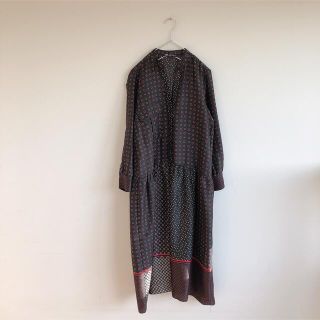 ザラ(ZARA)の【ZARA】ロングワンピース　M(ロングワンピース/マキシワンピース)