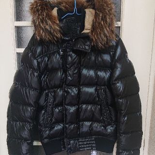 モンクレール(MONCLER)の最終値下げ★定価25万★コヨーテファー付き 　Veyle(ダウンジャケット)