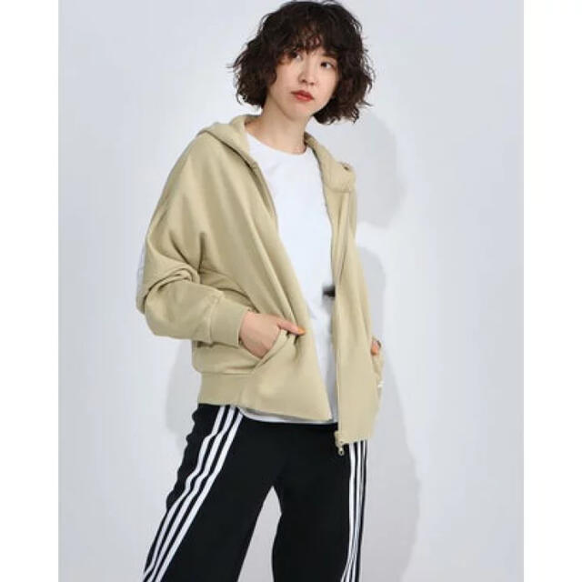 adidas(アディダス)の7 定価8789 adidas パーカー レディースのトップス(パーカー)の商品写真